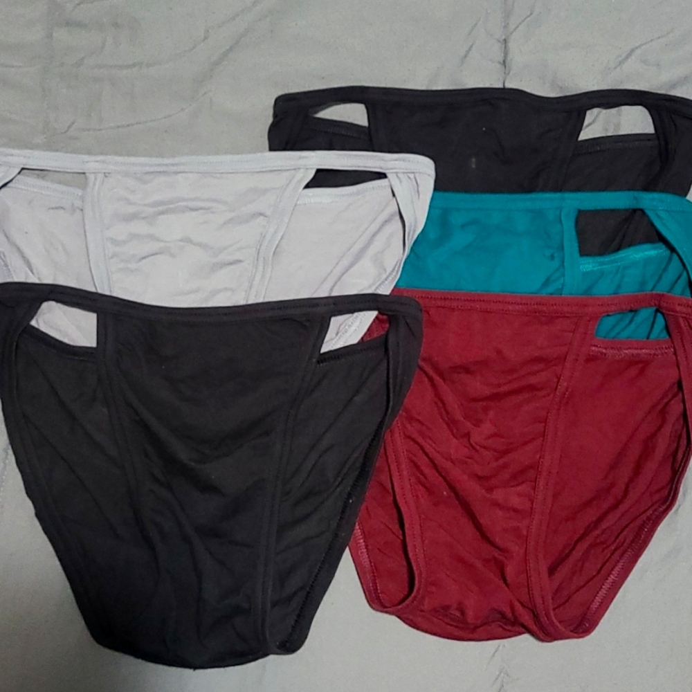 5 pair hanes string bikinis